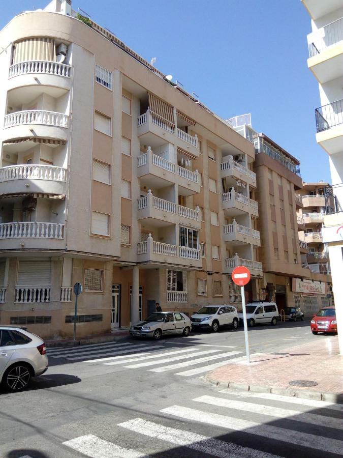 Apartment Only 250M From The Beach Los Locos 托雷维耶哈 外观 照片